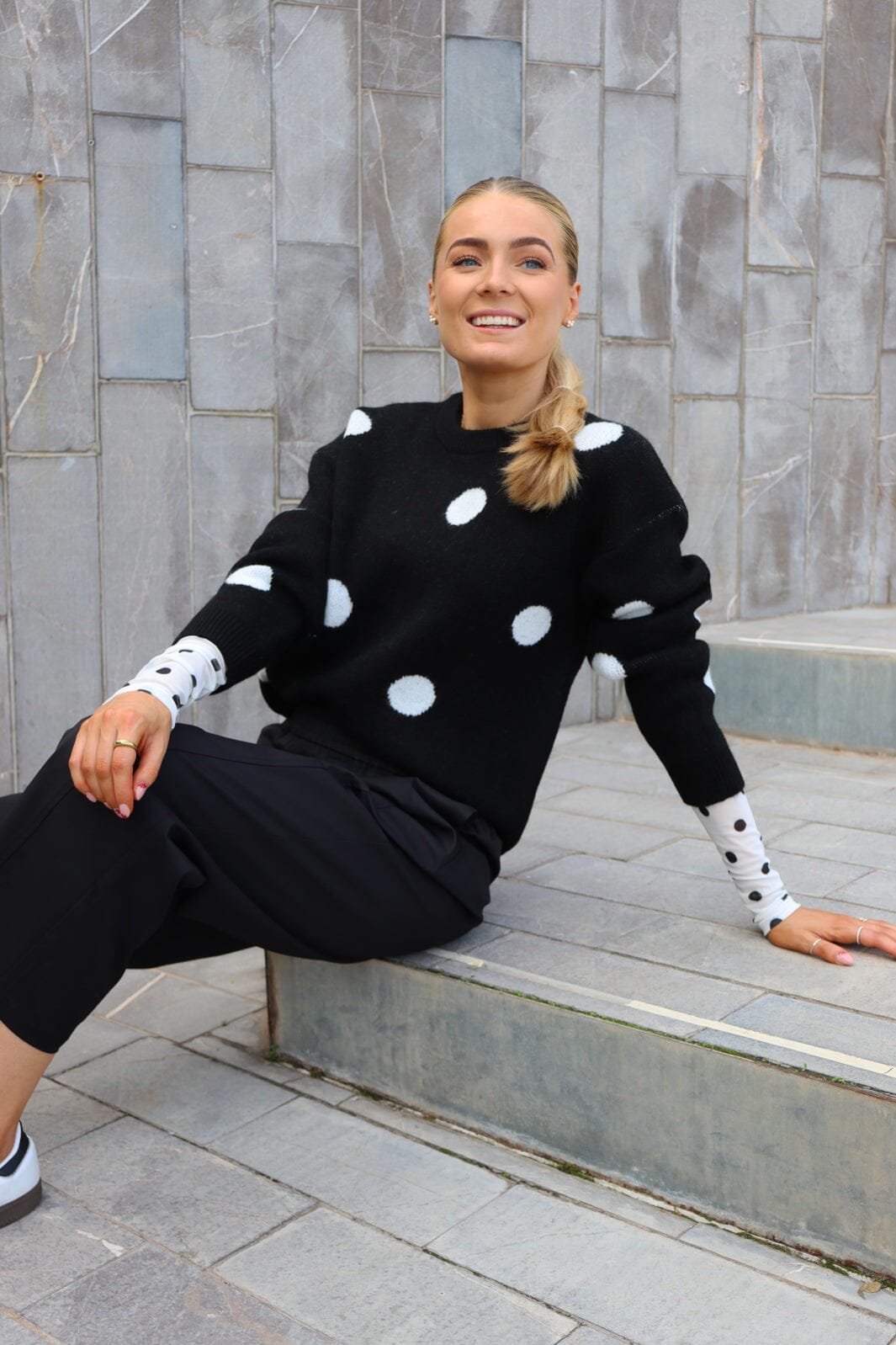 Liberte - Fro Dot Pullover 22344 - Black White Dot