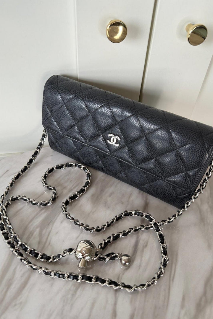 Preloved Vintageline x Molly&My - Chanel Classic Flap Wallet – Sort Quiltet Læder - Black Tasker 