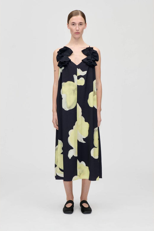 Stine Goya - 2450 Printed Viscose, Floral Long Dresssg-ps26-d207-2450 - Yellow Petunias Kjoler 